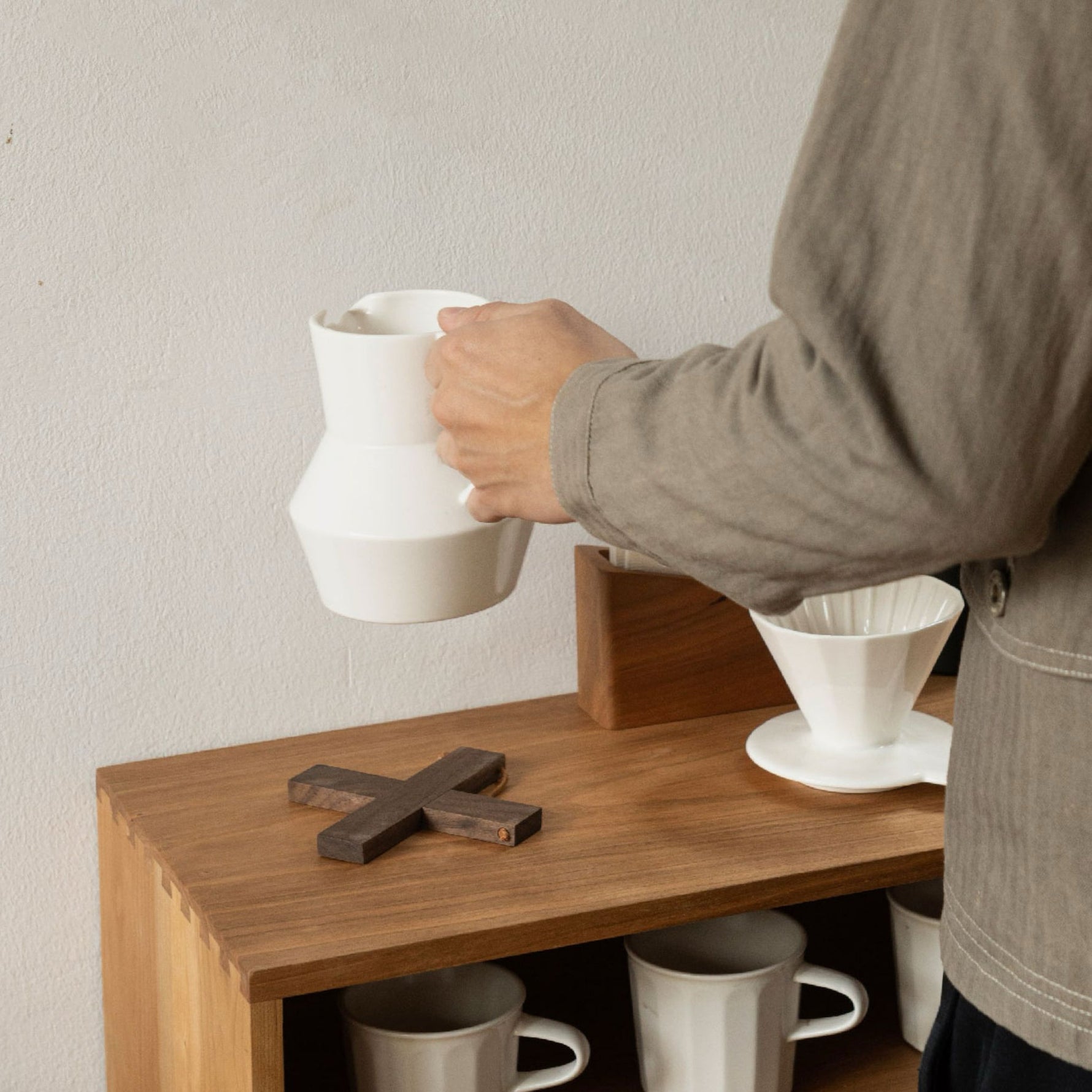 Cross-Shaped Solid Wood Heat-Resistant Trivet