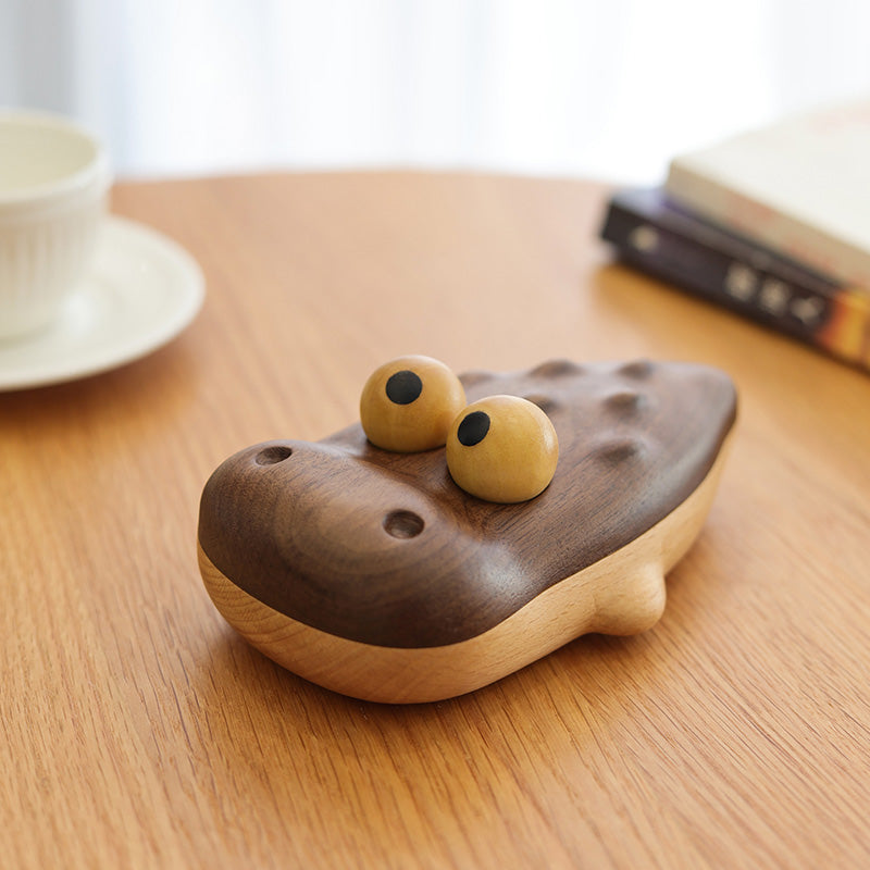 Cute Crocodile Baby Tooth Organizer