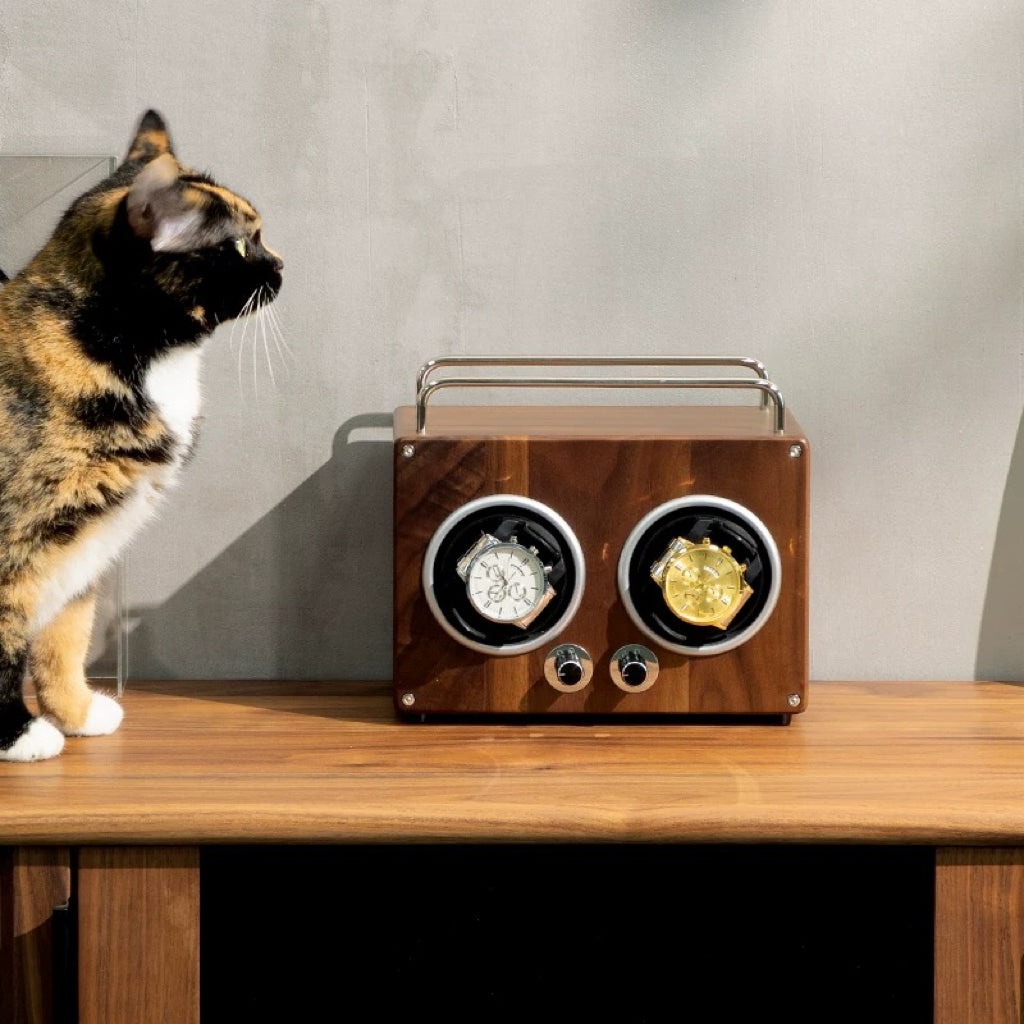 Geek wooden automatic watch winder with elegant design