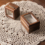 Lumina ring box with magnetic closure detail