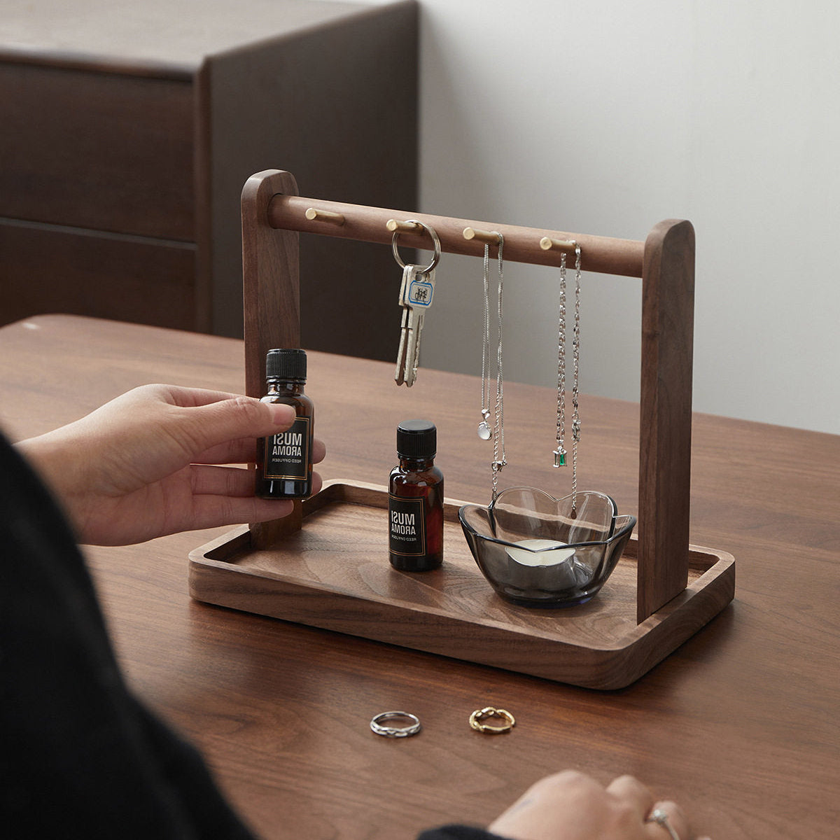 Orlan key stand for organizing home and office keys