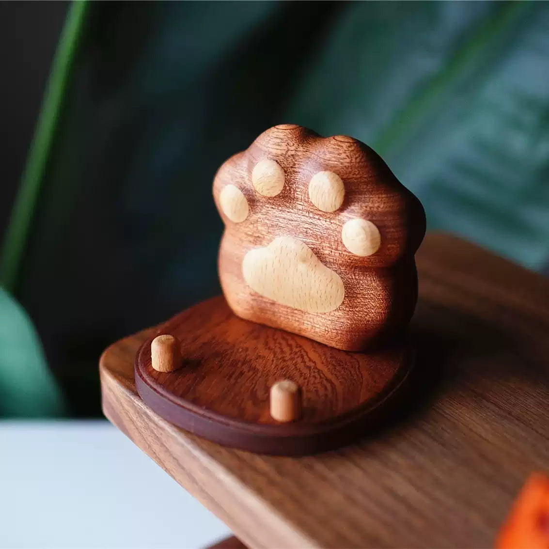 Solid wood phone stand with cute cat-paw design