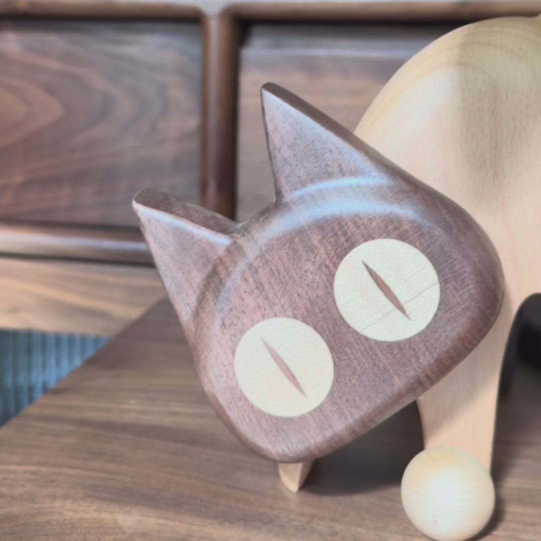 Natural Wooden Flower Vase with Meow Motif