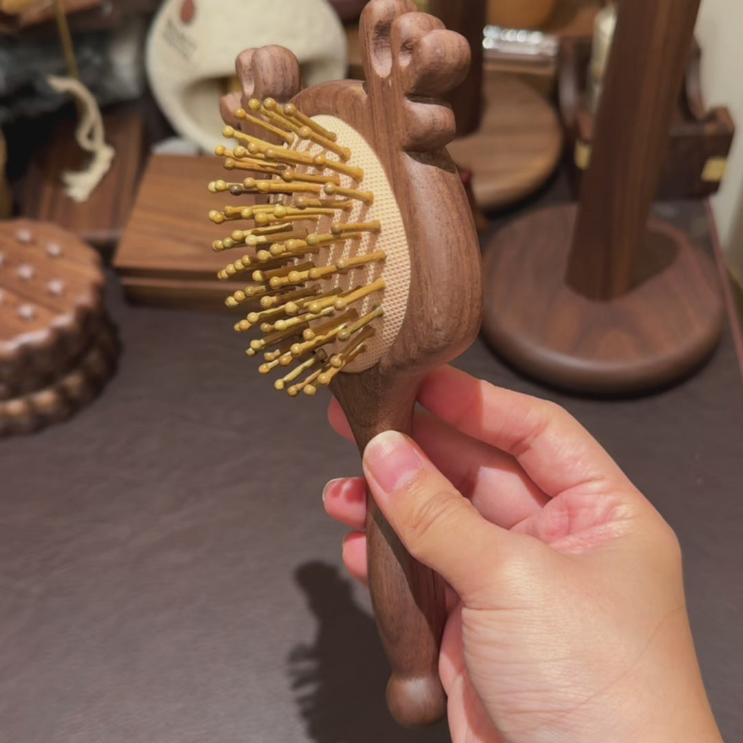 Elk Walnut Air Cushion Hair Brush
