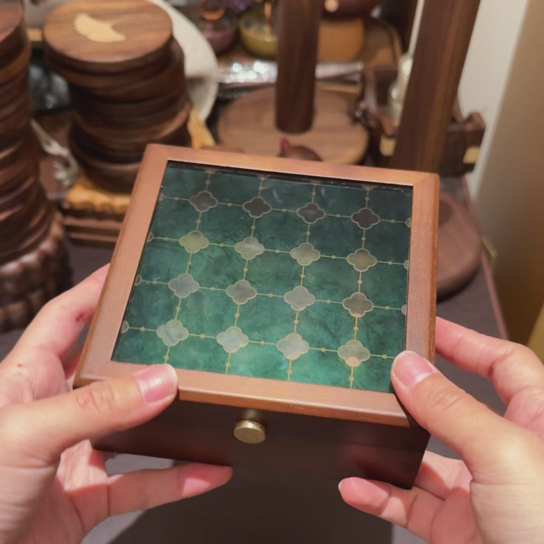 Pattern Retro Style Wooden Jewelry Box with Glass Top